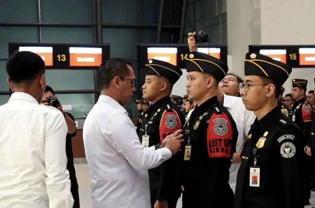 Demi Transparansi Dan Perlindungan, Petugas Imigrasi Kini Gunakan Bodycam